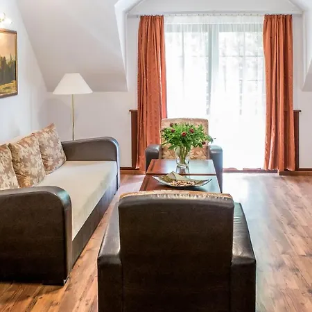 Отель Atrium 2*